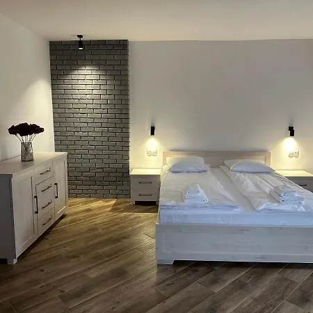 Nysa River Apartment *